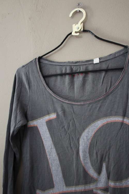 Vintage 90`s Grey Love Top (Medium)