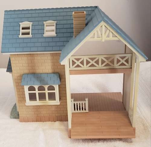 Sylvanian Family Lot of Used Items - House, Shop and various figures