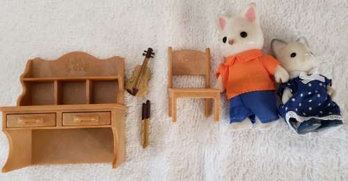 Sylvanian Family Lot of Used Items - House, Shop and various figures