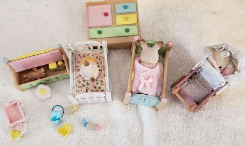 Sylvanian Family Lot of Used Items - House, Shop and various figures