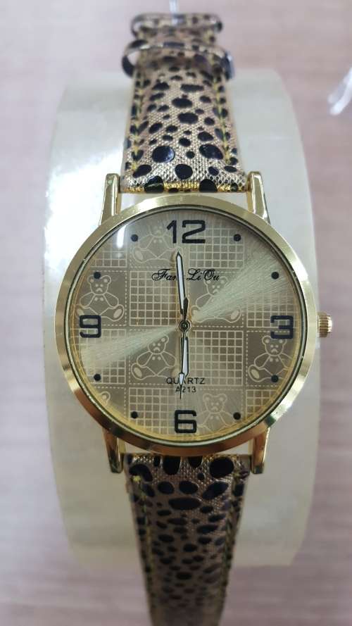 GOLD LEOPARD PRINT STRAP WOMEN WATCH