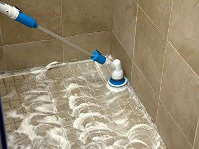 Hurricane Spin Scrubber / RECHARGEABLE AND CORDLESS