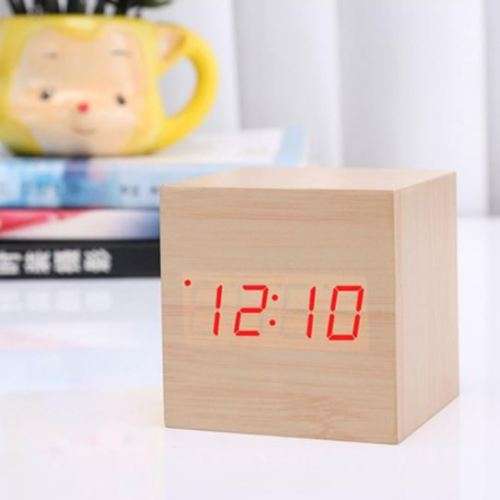Voice-activated SQUARE Wooden Digital Alarm Clock - WOOD