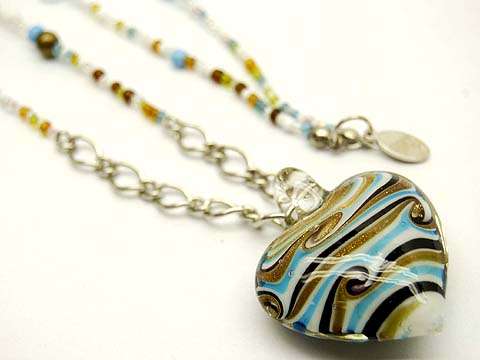 LOVELY MURANO GLASS HEART WITH GLASS  BEADED CHAIN