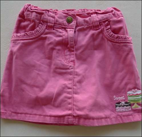 Gymboree Girl 4yrs Cupcake skirt skort adjustable waist  Excellent used condition !