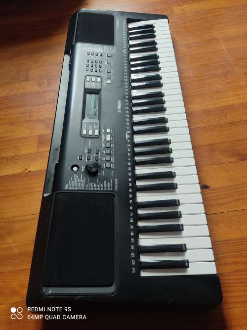 Yamaha PSR E363
