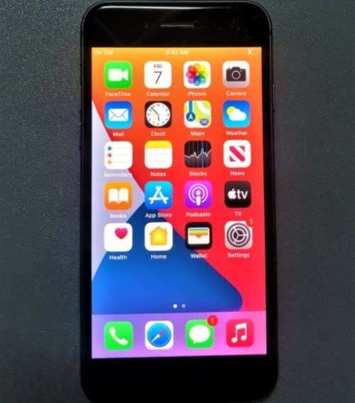 Apple iPhone 7 32GB - Black - Pre Owned