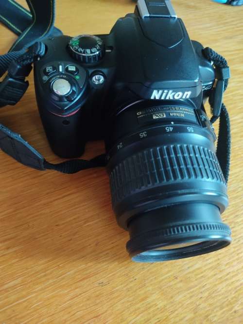 Nikon D40 DSLR Camera