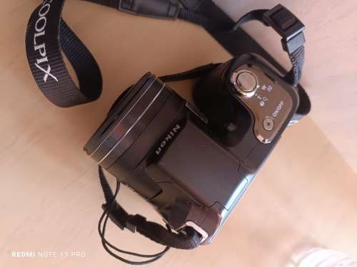 Nikon Coolpix - L100 - 10MP - 15 x zoom - Digital Camera