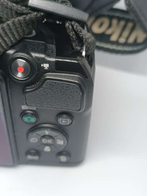 Nikon Coolpix L810 - 16.1MP - 26x Zoom - Digital Camera