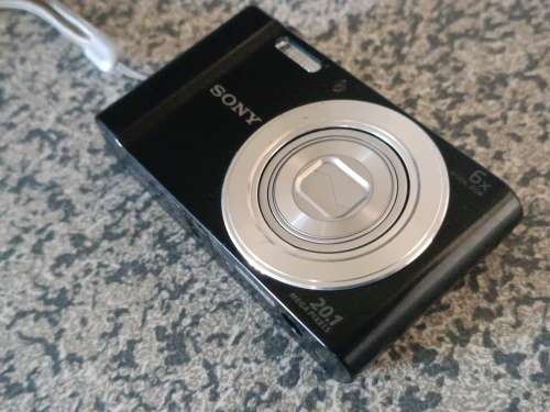 Sony DSC W810 - 20.1MP - 6x Zoom - Digital Camera