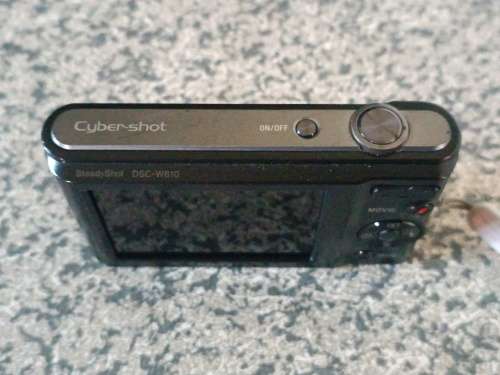 Sony DSC W810 - 20.1MP - 6x Zoom - Digital Camera