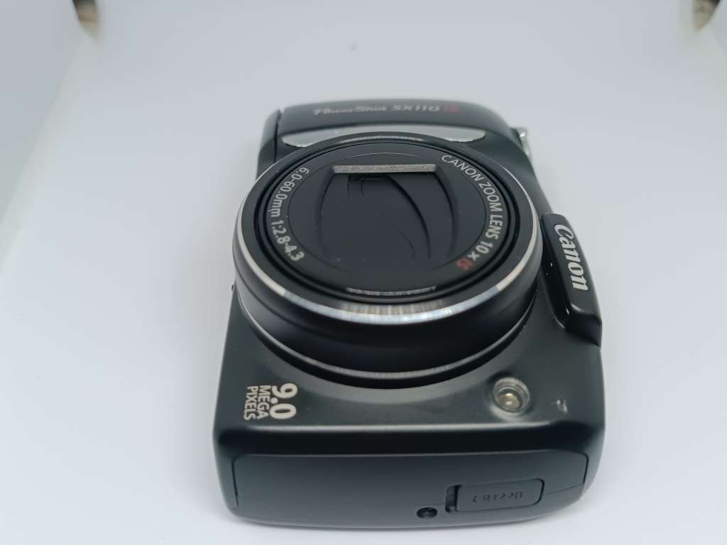 Canon POWERSHOT SX110iS - 9MP - 10x Zoom - Digital Camera