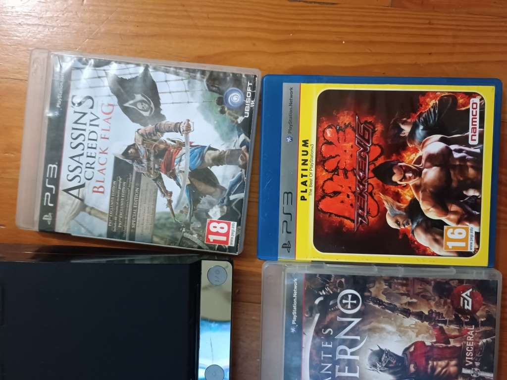 Ps3 Slim Console Cech-3004B+ 6 Games