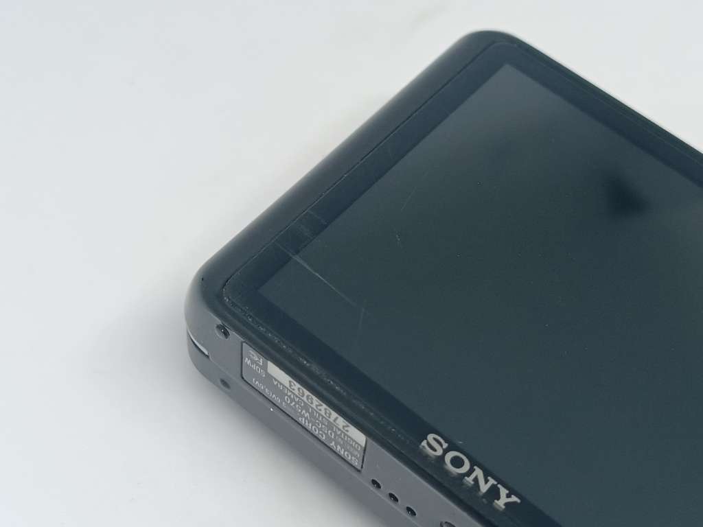 Sony CyberShot DSC W570 - 16MP - 5x Zoom - Digital Camera