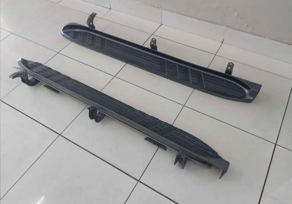 Toyota Land Cruiser Prado Side Steps / Running boards