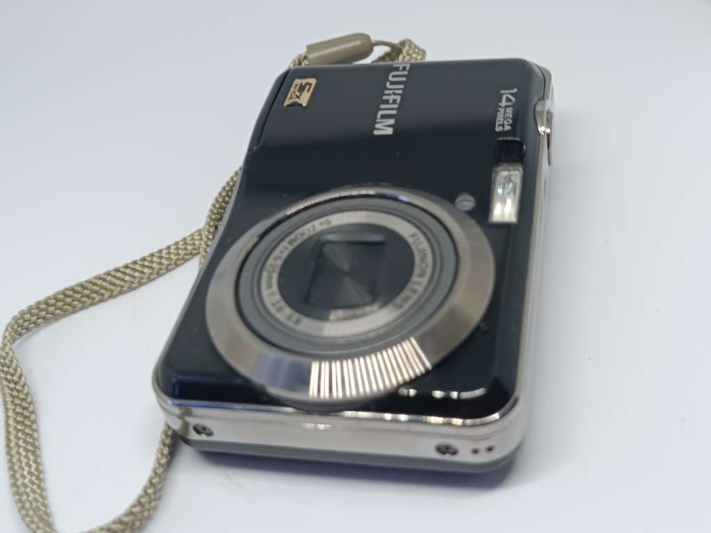 Fujifilm FinePix AX250 - 14MP - 5x Zoom - Digital Camera