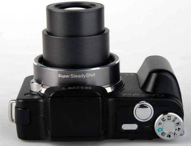 Sony CyberShot DSC H3 - 8.1MP - 10x Zoom - Digital Camera