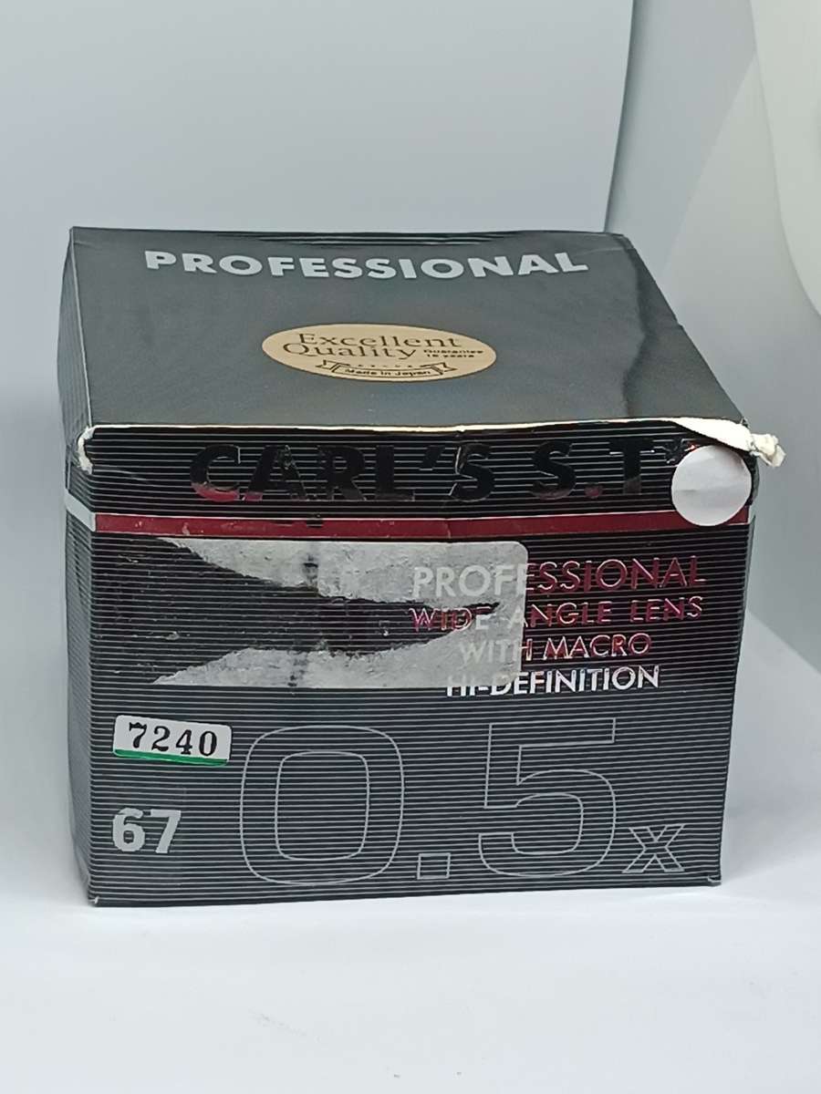 Carl`s ST DSLR Pro MC AF Digital Wide CONVERTER w/macro 0.5x