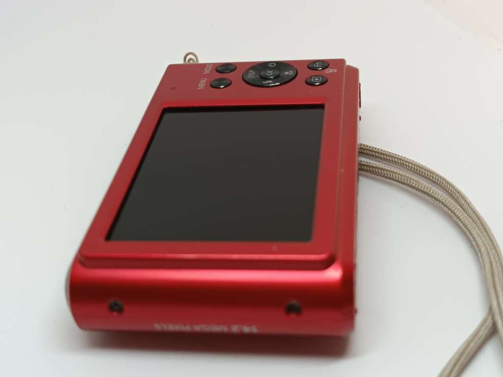 Samsung ES90 - 14.2MP - 5x Zoom - Digital Camera