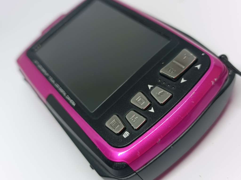 Polaroid DC-045 (Pink) - 16MP - 4x Zoom - Dual Screen Underwater Digital Camera