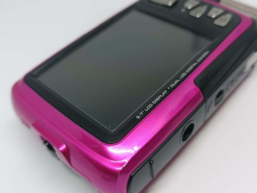 Polaroid DC-045 (Pink) - 16MP - 4x Zoom - Dual Screen Underwater Digital Camera