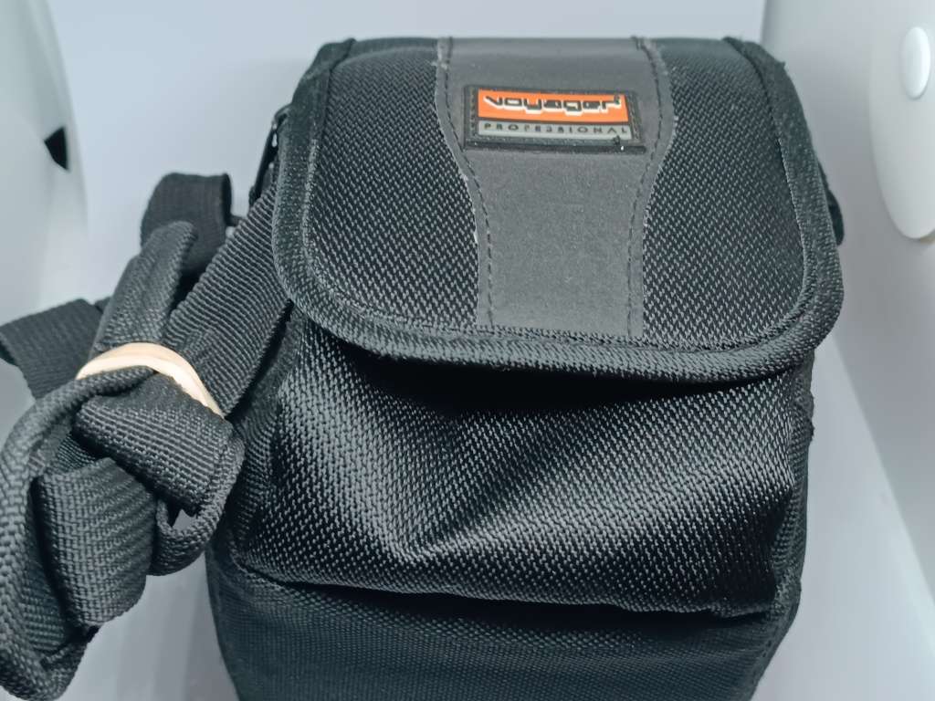 Canon POWERSHOT SX500iS - 16MP - 30x Zoom - Digital Camera