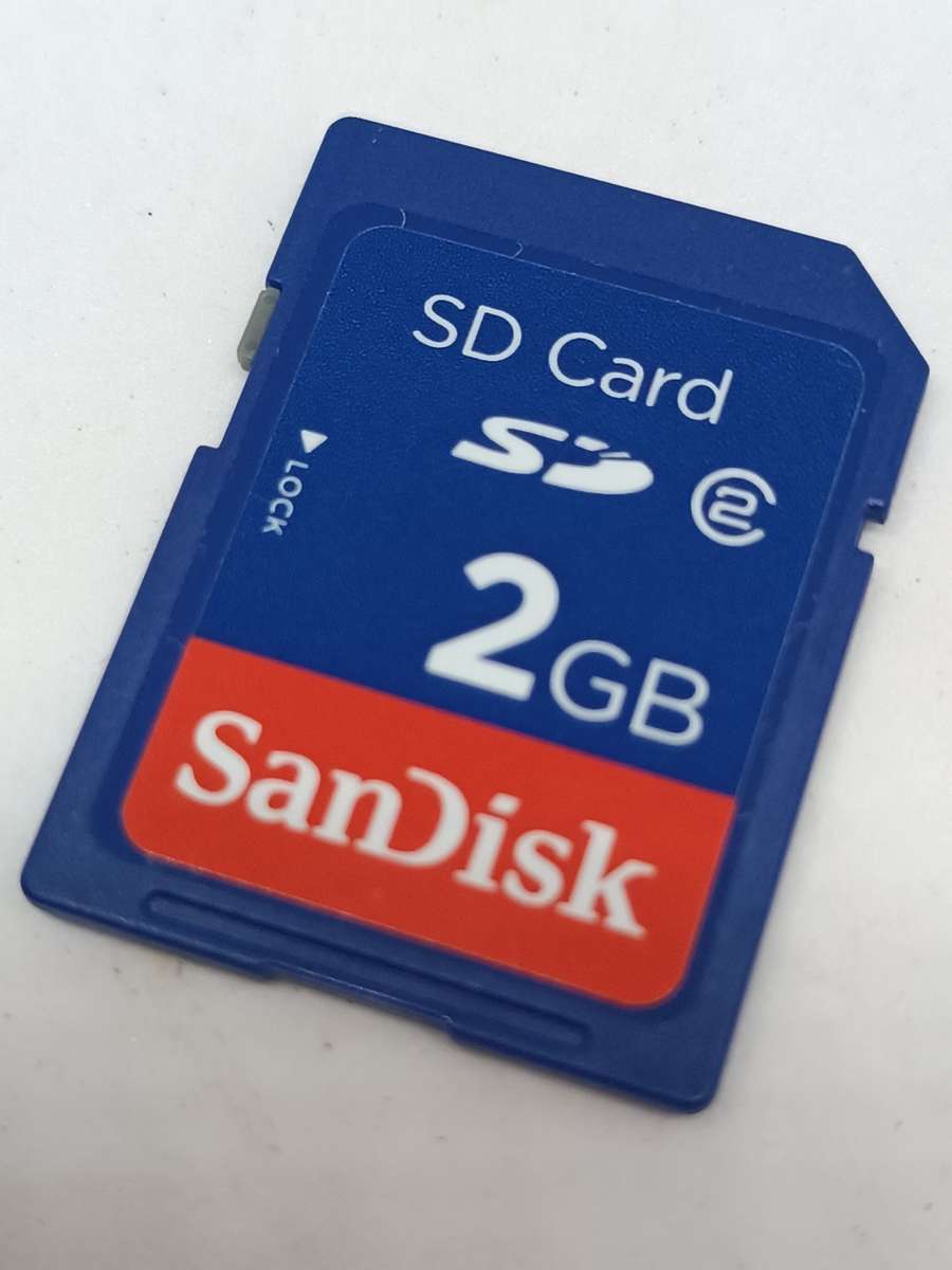 SanDisk 2GB SD