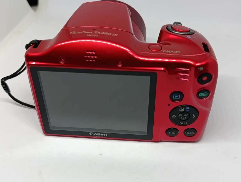 Canon POWERSHOT SX420iS - 20MP - 42x Zoom - Digital Camera (WiFi)