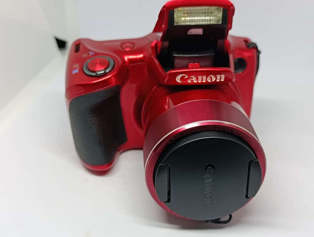 Canon POWERSHOT SX420iS - 20MP - 42x Zoom - Digital Camera (WiFi)