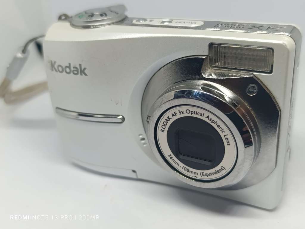 Kodak EasyShare C613 - 6.1MP - 3x Zoom - Digital Camera