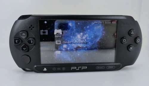 PSP Portable + 5 Games included