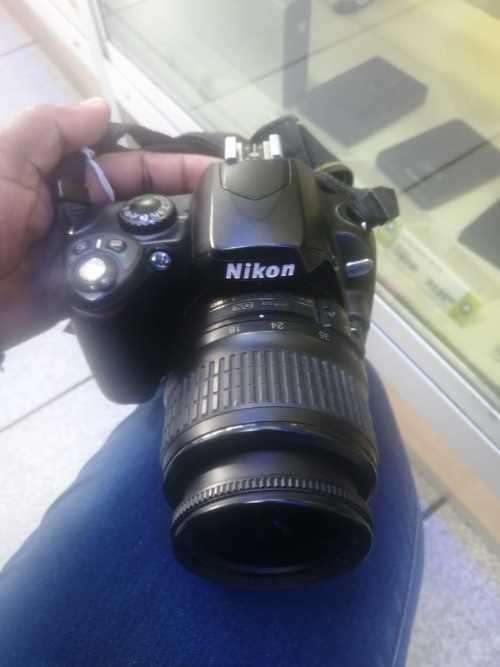 Nikon D40X DSLR