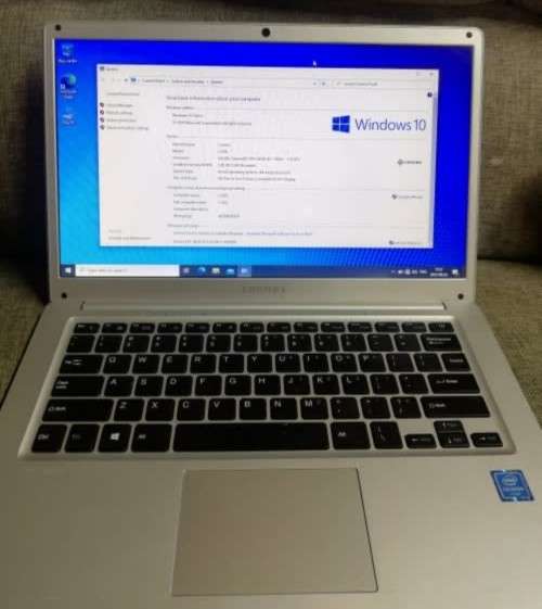 CONNEX SWIFTBOOK LIKE NEW ALMOST.