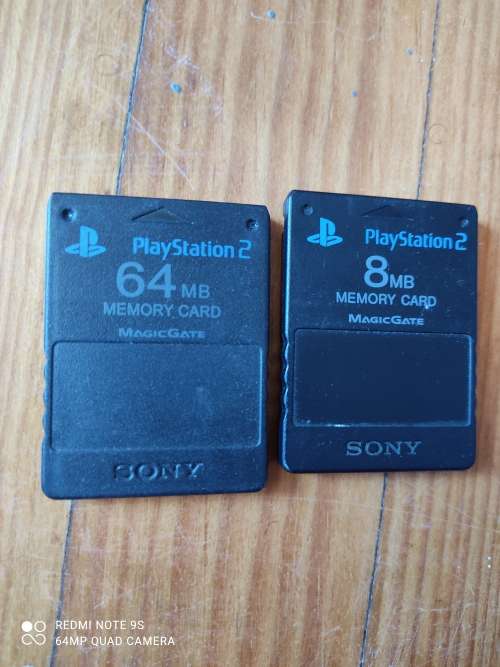 2 X PS2 MEMORY CARDS