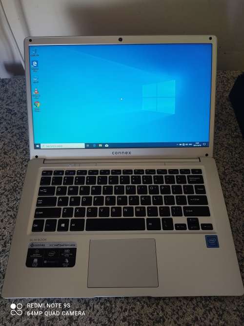 CONNEX LAPTOP (LIKE NEW)