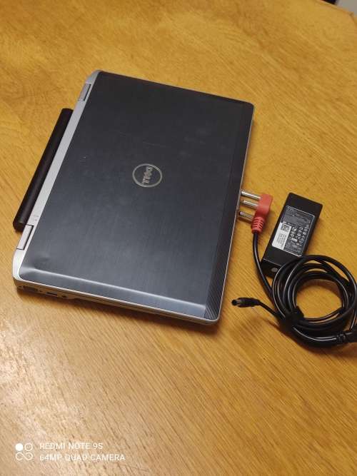 Dell latitude E6520 10GB Ram i5 processor 2.6GHz