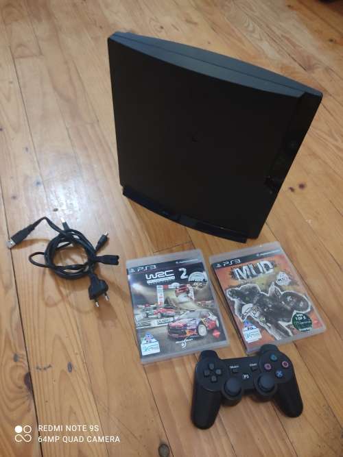 PS3 slim 320GB Console + stand
