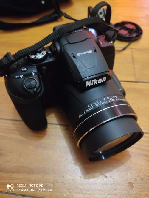Nikon Coolpix B700