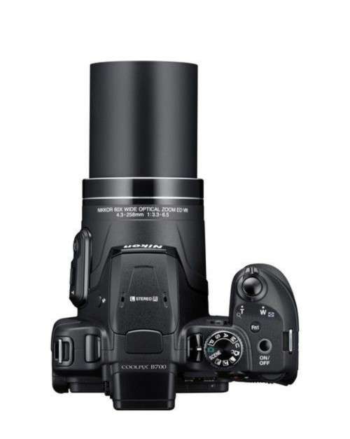 Nikon Coolpix B700