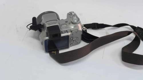 Sony DSC H1 Digital Camera