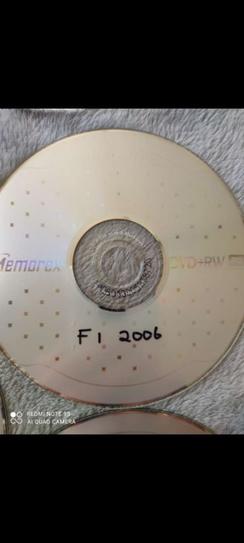 PS2 CHIPPED CONSOLE WITH 13 GAMES!! DON'T MISS OUT ON THIS ONE!!!!!*******