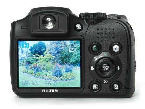 Fujifilm FinePix S5700 - 7.1MP - 10x Zoom - Digital camera