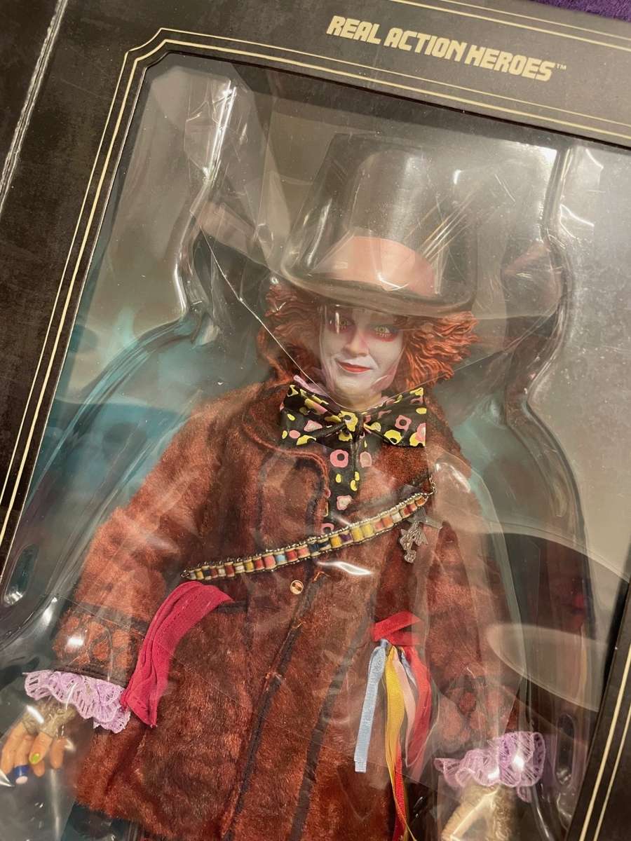 Alice in Wonderland: Mad Hatter Real Action Heroes Figure