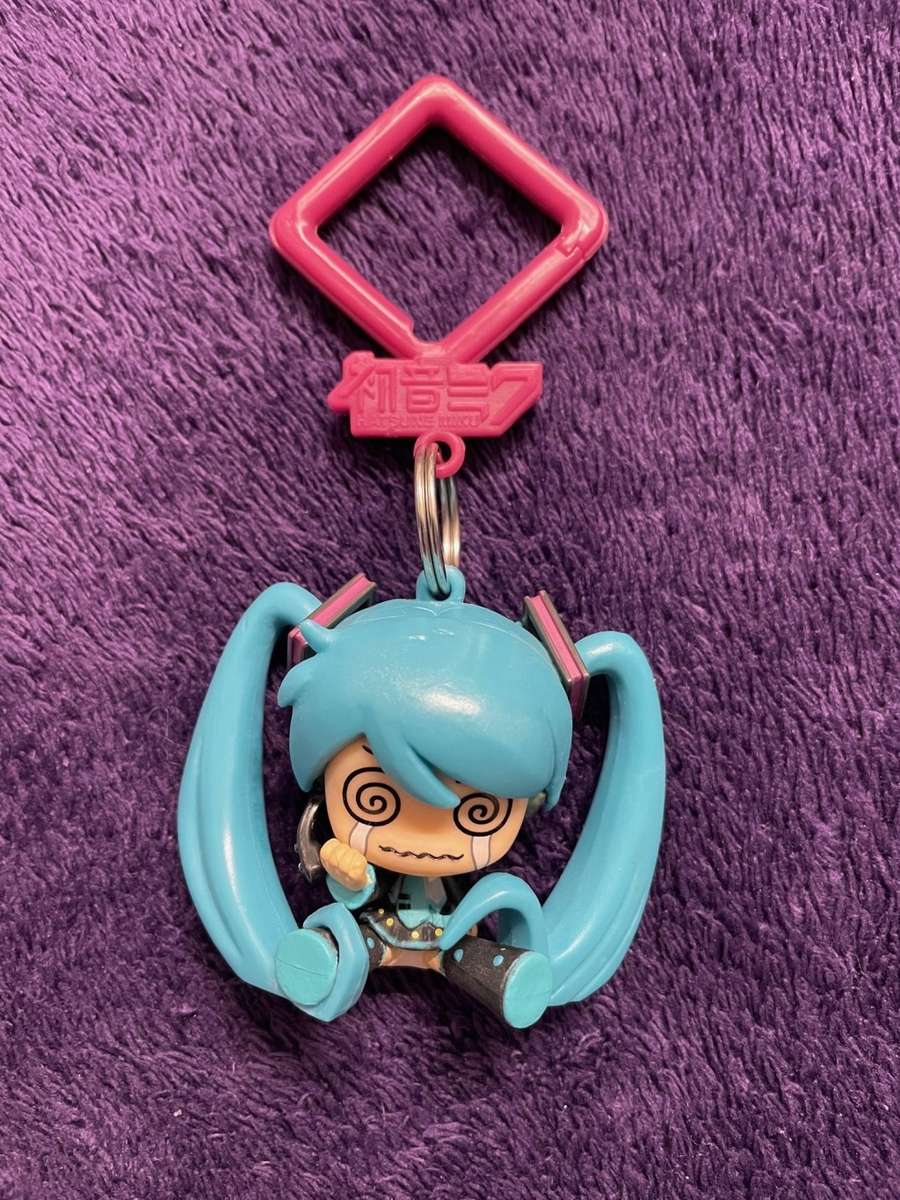 Hatsune Miku Hangers Keychain Figure - - Dizzy Crying