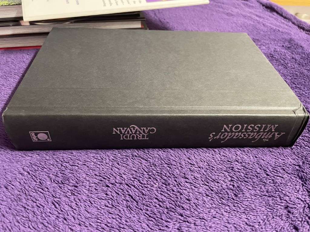 The Ambassador`s Mission (The Traitor Spy Trilogy) Book 1 (Hardcover) - Trudi Canavan