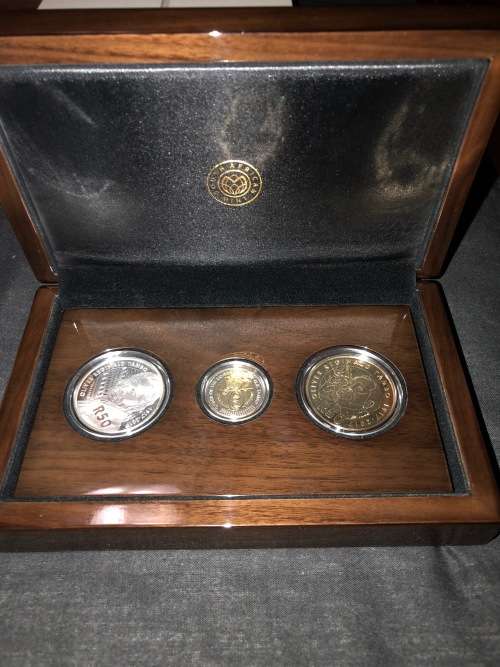 OR Tambo Centenary 1917 - 2017 Silver Set ( Only 500 sets )
