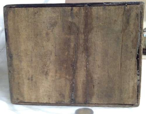 VINTAGE  *WOOD BOX  *HINGES*BRASS HANDLE* CATCH!!GREAT COUNTRY HOME DECOR!!!L@@Kat all my LISTINGS