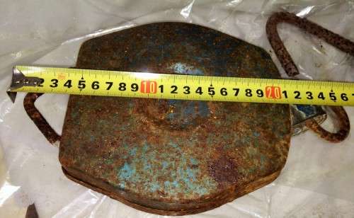 vtg SCALE SALTER**Rusted**Not working**FOR DISPLAY ONLY**!!!GREAT COUNTRY HOME AND KITCHEN DECOR!!!!