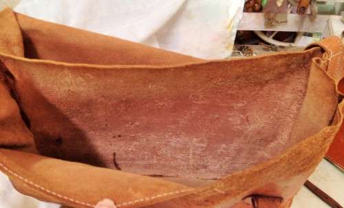 OLD LEATHER SATCHEL 2 DIVISION!!!GREAT COUNTRY HOME DECOR!!!*L@@K AT MY BUY NOW LISTINGS No WAITING